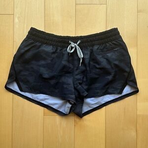 Vuori Camo Shorts